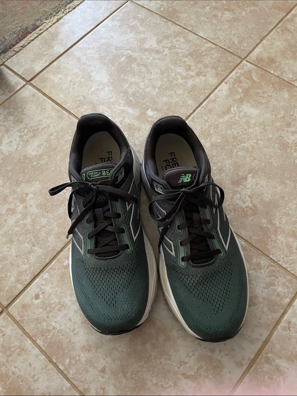 New Balance Men's Athletic Shoes - Dark Green and Black